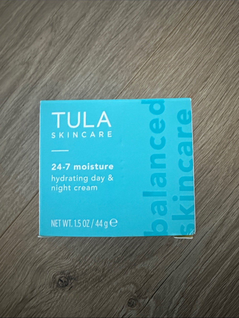 24-7 Moisture Hydrating Day & Night Cream